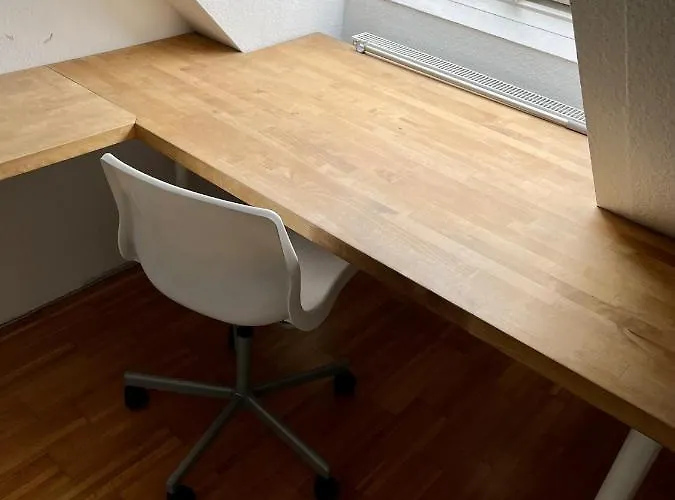 דירה Dachgeschosswohnung Mit Kostenlosem Parkplatz Und Internet! וינה